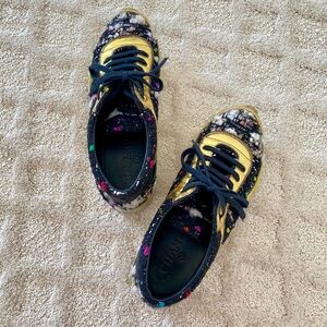 👑CHANEL Sneakers
